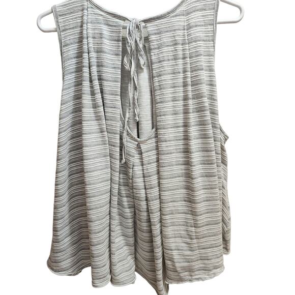 Free People Turn It Up size medium sleeveless blouse - Picture 4 of 8